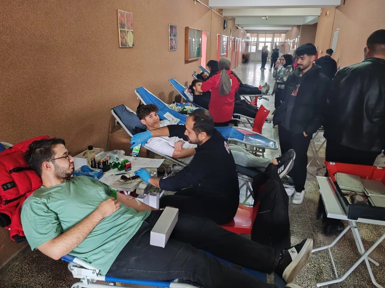 "KAN ACİL DEĞİL SÜREKLİ BİR İHTİYAÇTIR"